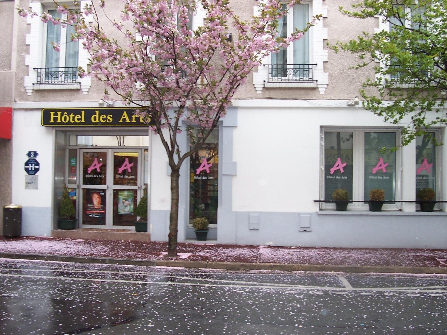 Hotel Des Arts Rueil-Malmaison Buitenkant foto